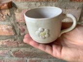Keramický hrnek cappuccino květ keramikaandee káva