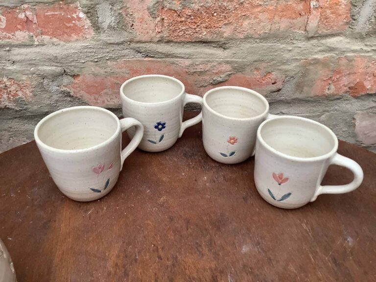 hrnek keramika tulipán kafe