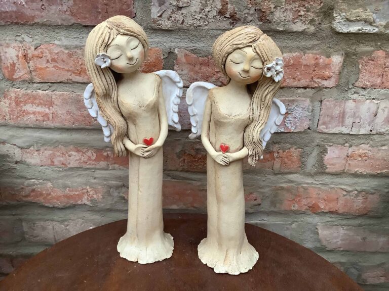 Keramický anděl Andělka květ dekorace keramika andee