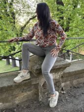 medove kvety mikina květy Andrea Abrahamova kolekce oblečení
